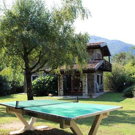 Villa Erica Con Piscina Privata Sul Lago Di Como Colico Luaran gambar
