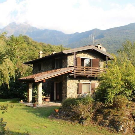 Villa Erica Con Piscina Privata Sul Lago Di Como Colico Luaran gambar