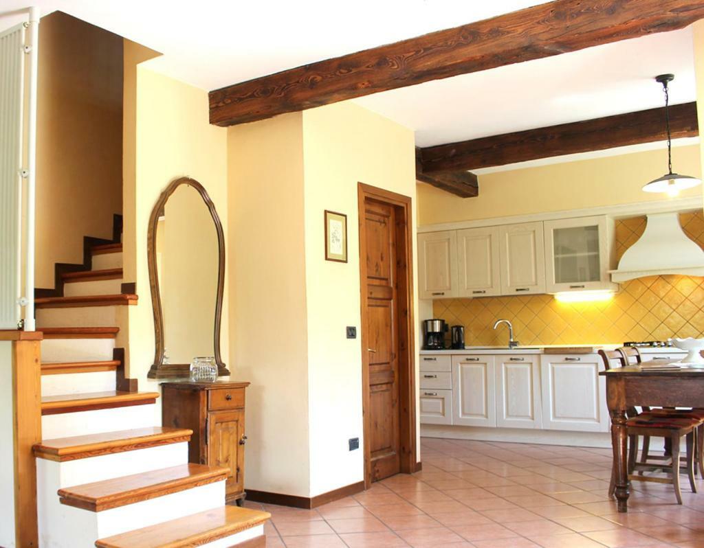 Villa Erica Con Piscina Privata Sul Lago Di Como Colico Luaran gambar